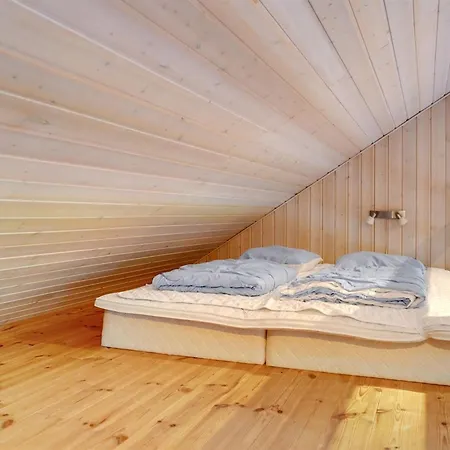 Nine - 200m From The Sea By Interhome